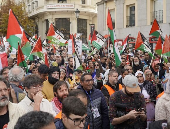 e0aa4d01-07aa-4b95-988d-e47587559535 Multitudinaria manifestación en Madrid condena acuerdo tripartito de Madrid | Sahara Press Service (SPS)