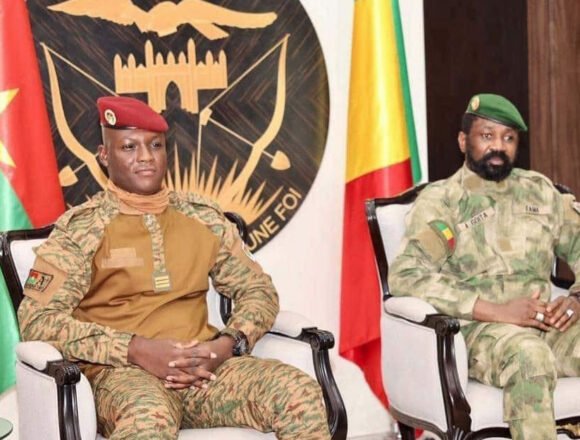 Los regímenes militares en el poder en Burkina Faso, Malí y Níger se retiran de la CEDEAO/ECOWAS