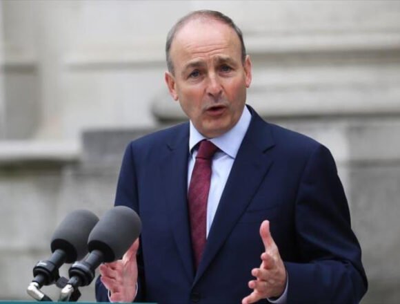 Ministro de Exteriores irlandés afirma que su país considera al Sáhara occidental como un «territorio pendiente de descolonización»