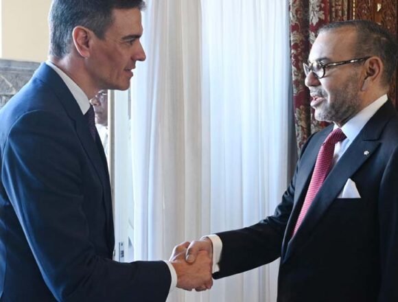 sanchez-mohamed Pedro Sánchez refuerza su alianza con Mohamed VI, intereses económicos y políticos a cambio de Derechos Humanos – AraInfo