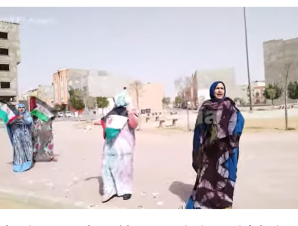 zxsdfrtgyhjuk,l.- Vídeo: Mujeres saharauis lideran una manifestación pacífica en la zona ocupada de El Aaiún para celebrar el aniversario de la RASD – Equipe Media