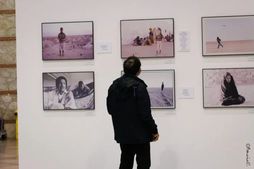 La Biblioteca Central de Cantabria acoge una exposición fotográfica sobre el pueblo saharaui – El Faradio | Periodismo que cuenta