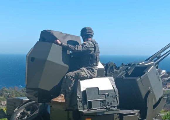 Ejército de Tierra: Despliegue de artillería antiaérea en Canarias mientras Marruecos reclama el espacio aéreo del Sáhara