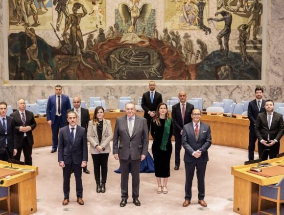 El Consejo de Seguridad ha adoptado la primera resolución de alto el fuego inmediato en la franja de Gaza, a propuesta de Argelia