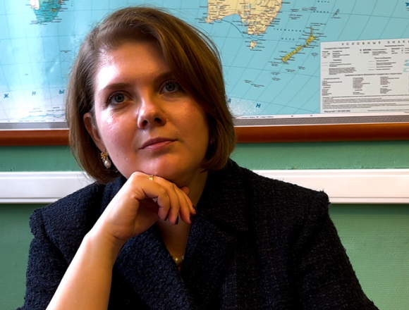 Dr Anastasia Likhacheva : «Macron est un politicien fou mais très rationnel» « Algérie Résistance