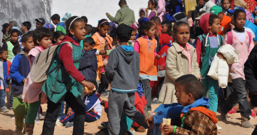 Los niños saharauis en los campamentos vuelven a clase para concluir el curso lectivo 2023-2024 | La educación en la RASD es gratuita, obligatoria y bilingüe | Sahara Press Service (SPS)