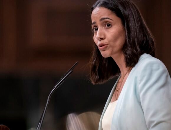 «Palestina coloca al PSOE en una incongruencia moral porque el conflicto saharaui es lo mismo» – TESH SIDI, DIPUTADA DE SUMAR en EL INDEPENDIENTE