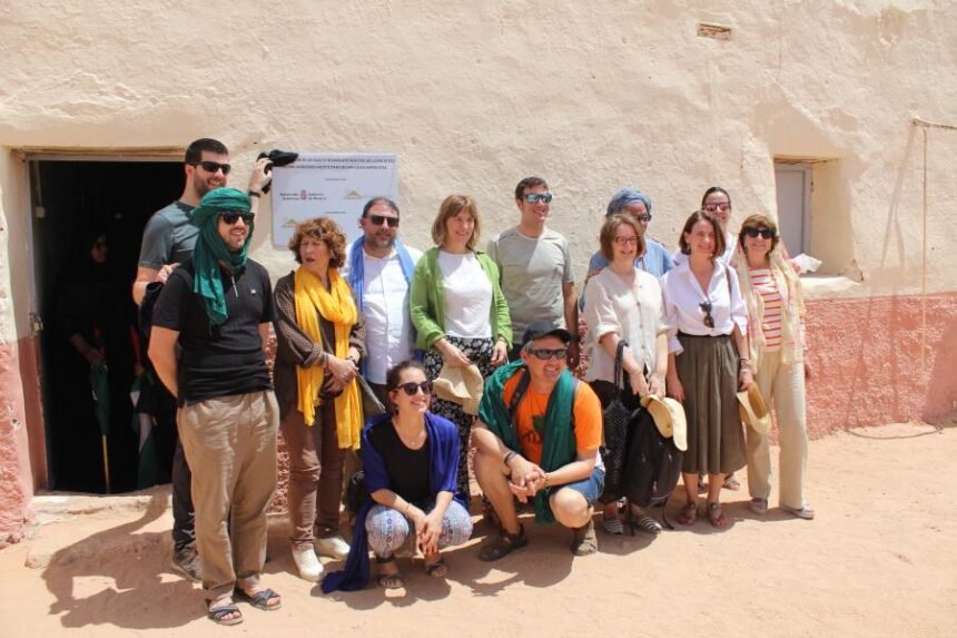 La delegación navarra en Tinduf se reúne con las autoridades de las Wilayas de Auserd y El Aaiun y sigue conociendo proyectos de cooperación | Parlamento de Navarra