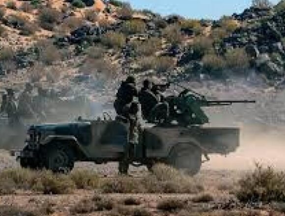 1000188472 GUERRA EN EL SAHARA | El ejército saharaui ataca una base enemiga en el sector de Farsía | Sahara Press Service (SPS)
