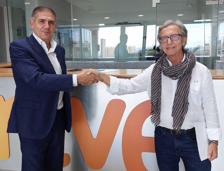 RTVE Canarias dona 280 equipos para formación profesional y refugiados saharauis