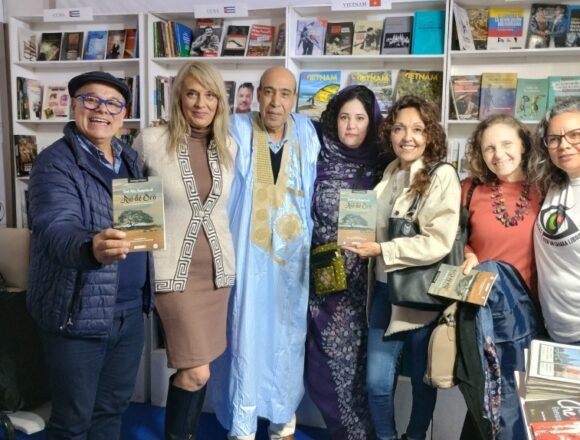 El Frente Polisario en Argentina presentó una nueva antología poética solidaria con el Sáhara Occidental | Voz del Sahara Occidental en Argentina