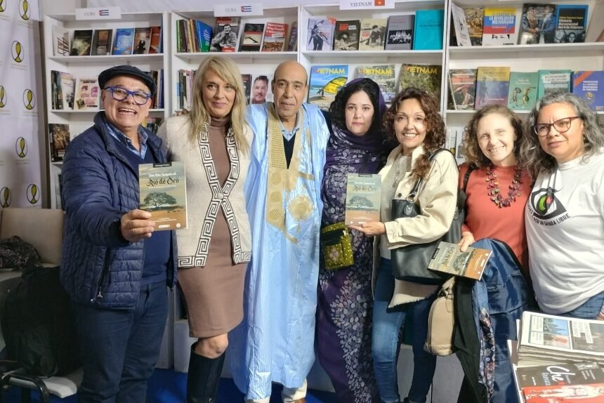 El Frente Polisario en Argentina presentó una nueva antología poética solidaria con el Sáhara Occidental | Voz del Sahara Occidental en Argentina