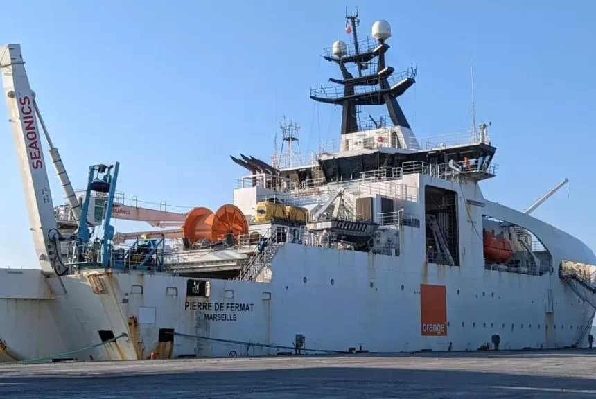 FR5y6Y8XwAE-JGi-1-1024x576-1 El cable que une Canarias con África se avería y deja sin conexión a Mauritania, Senegal y Mali