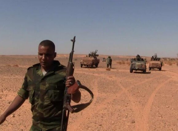 Un_combatt_77902103 GUERRA EN EL Sáhara Occidental: se intensifican los ataques del Ejército Popular Saharaui contra posiciones marroquíes – SAHARA OCCIDENTAL