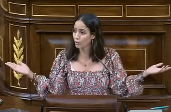 congreso-18.6.24.6 Dura intervención de la diputada de Sumar Tesh Sidi contra Pedro Sánchez y el PSOE por el Sáhara Occidental | Contramutis