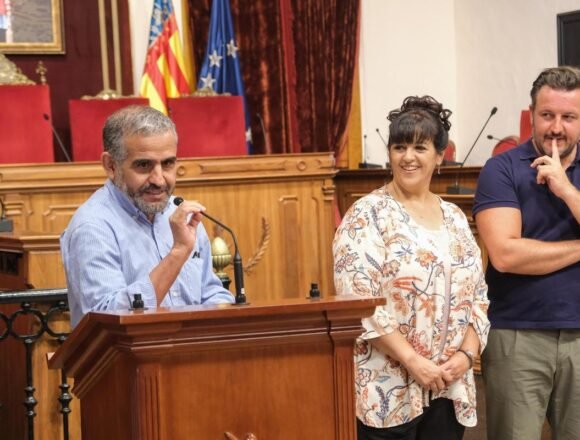 SOLIDARIDAD | Elche muestra su apoyo al pueblo saharui y a sus «justas» reivindicaciones en el recibimiento a los niños del programa vacacional de acogida en familias ilicitanas