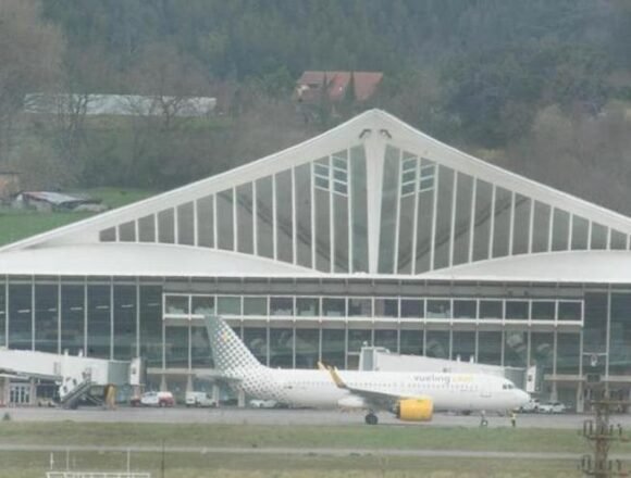 El joven saharaui será deportado desde el aeropuerto de Bilbao a Marruecos este viernes – Noticias de Navarra