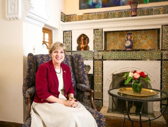 Ambaassadrice-US-860x573-1 L’ambassadeur Elizabeth Moore Aubin à La Patrie News : «… nous soutenons le leadership des Nations Unies, du secrétaire général de l’ONU et de son envoyé personnel pour le Sahara occidental pour trouver une solution durable pour le peuple sahraoui»