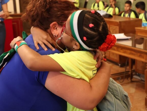 recepcion-programa-vacaciones-en-paz-48 Los zamoranos abren su casa y su corazón: efusivo recibimiento a los niños y niñas saharauis para vivir un verano inolvidable
