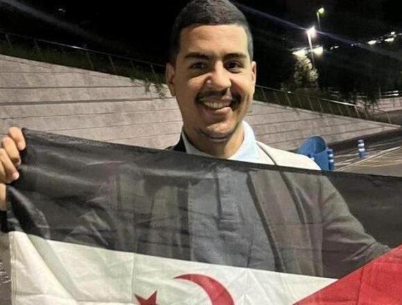 El joven saharaui retenido 13 días en el aeropuerto continúa en Bilbao buscando asilo