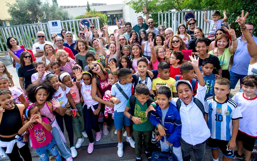 040924_JME_0210.JPG Los niños saharauis se despiden de sus familias albacetenses | Noticias La Tribuna de Albacete