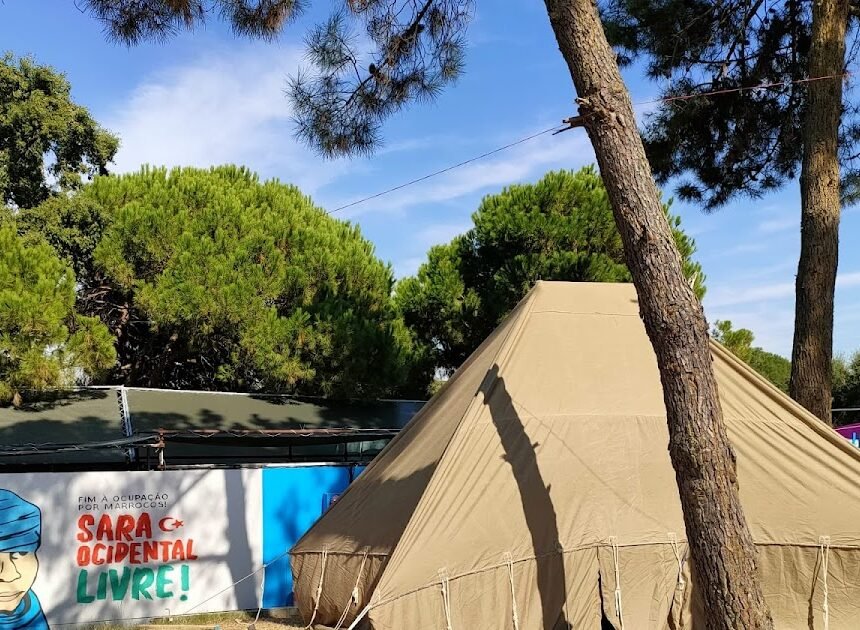 Sahara Ocidental Informação: Tenda saharaui atrai a curiosidade dos visitantes da Festa do Avante!