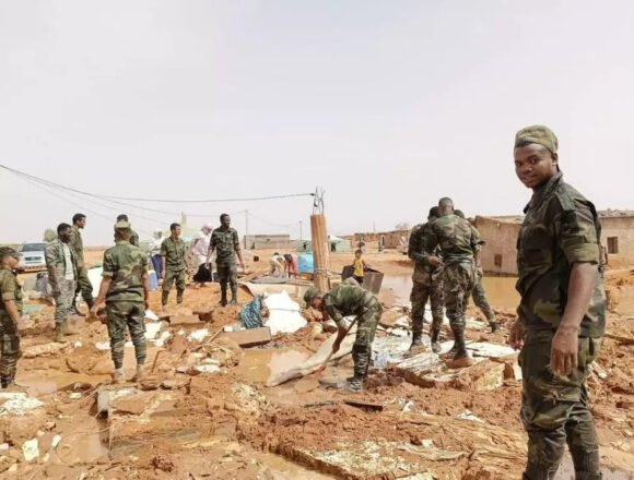 El jefe de Estado saluda apoyo y labor del ELPS y grupos de jóvenes durante lluvias torrenciales e inundaciones que azotaron la provincia de Dajla | Sahara Press Service (SPS)