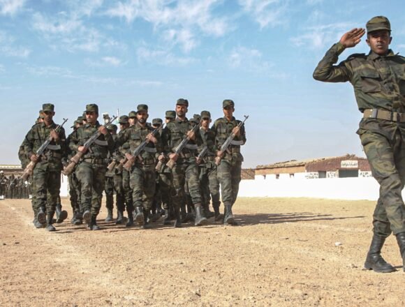 Inicio del año de formación militar 2024/2025 en la Escuela «Mártir Luali Mustafa Sayed», coincidiendo con el 49º aniversario de la unidad nacional | Sahara Press Service (SPS)