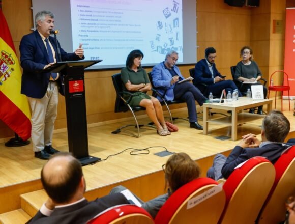 Efe presenta manual de estilo en Marruecos, un país que persigue la libertad de prensa
