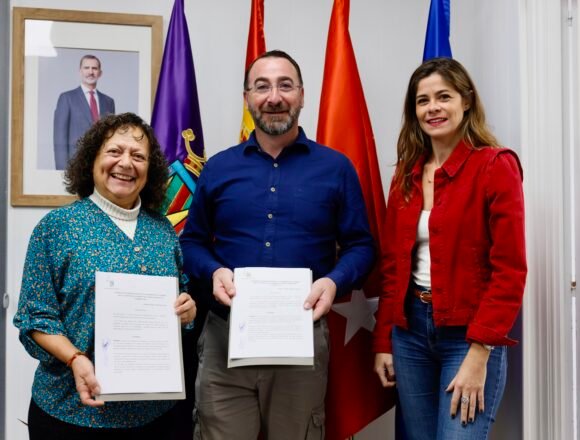 El Ayuntamiento de Colmenar Viejo firma un convenio con la Asociación de Amigos del Pueblo Saharaui