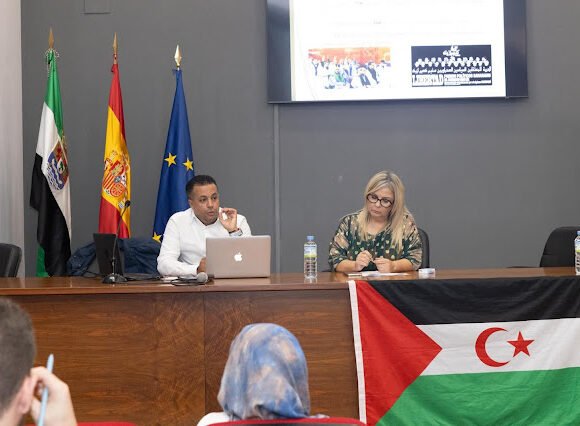 Conferencia en Extremadura: La importancia de los mecanismos internacionales en la defensa de los derechos de los saharauis