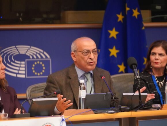 1000342895 Deux options devant l’UE: respecter les arrêts de sa cour ou piétiner les décisions de sa justice | archives sps