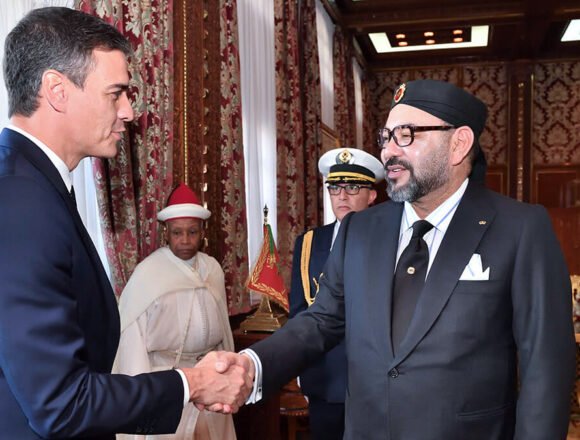 «Fracaso rotundo de Pedro Sánchez en Rabat. El rey Mohamed VI ignora la reunión de la Internacional Socialista.» | OPINIÓN de Pedro Canales en prensa marroquí