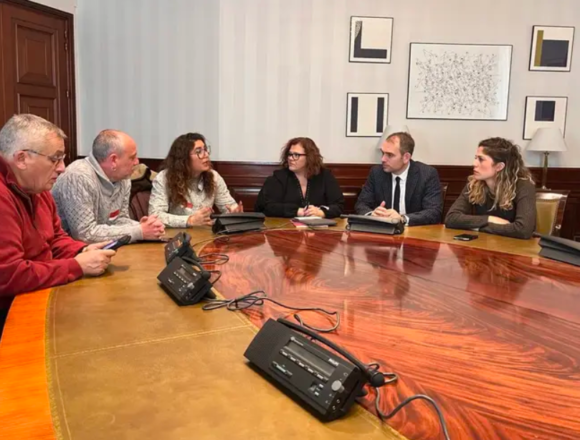IU reafirma su compromiso con la soberanía sobre los recursos del Sáhara Occidental tras reunirse con la IAJUWS – Mundo Obrero