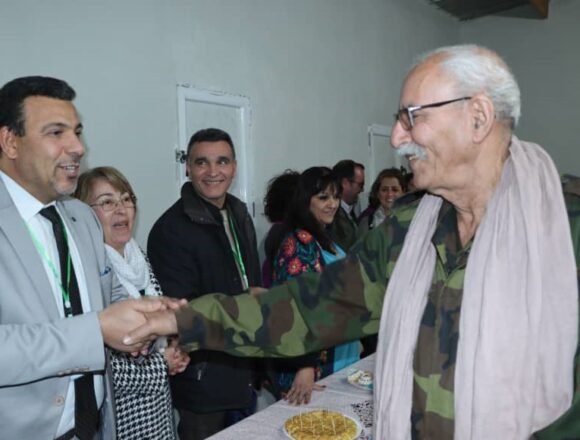 presidente_de_la_republica_saluda_abogados_y_jueces_argelinos_01_ El Presidente de la República agradece asistencia y participación de juristas argelinos en Encuentro Internacional de Juristas | Sahara Press Service (SPS)
