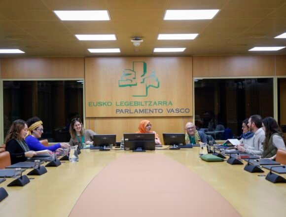 Primera reunión del Intergrupo parlamentario Paz y libertad para el pueblo saharaui en esta legislatura | Parlamento Vasco