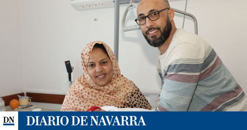 Abidin, primer nacimiento de 2025 en la sanidad pública navarra: «Va a ser un osasunista más»