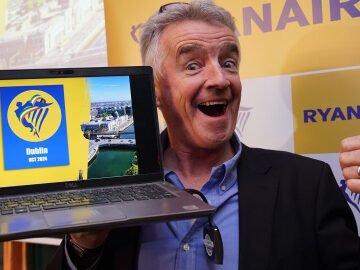 Viaja barato con Ryanair a un gran centro de torturas – Sato Díaz en PÚBLICO