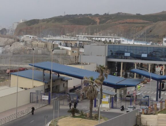 No habrá aduana comercial en Ceuta y Melilla sin una declaración expresa del Reino de España de la «marroquinidad» del Sáhara – La Razón