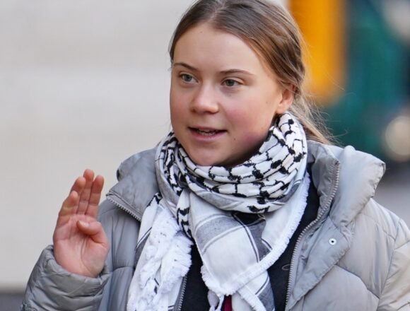 Greta Thunberg viaja a los campamentos de refugiados saharauis para denunciar la ocupación marroquí