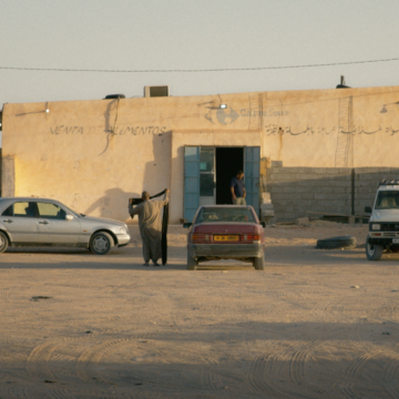 La FAO cede a la presión de Marruecos y veta el documental «VIENTRES DE ARENA», producido por Cárabo Producciones y la asociación Sahara Jaén, después de haberlo premiado