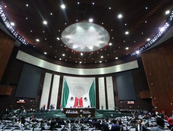 M65XLPNULRAVXPGLBEDG6QT244 PT protesta contra visita de representante de Marruecos recibido por Morena en San Lázaro: “Sáhara Occidental libre”, exigen | El Universal