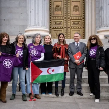 El Grupo Plurinacional Sumar abre el camino para “saldar la deuda histórica con el pueblo saharaui” pese al ‘no’ del PSOE y que los nacidos bajo administración española opten a la nacionalidad – Izquierda Unida