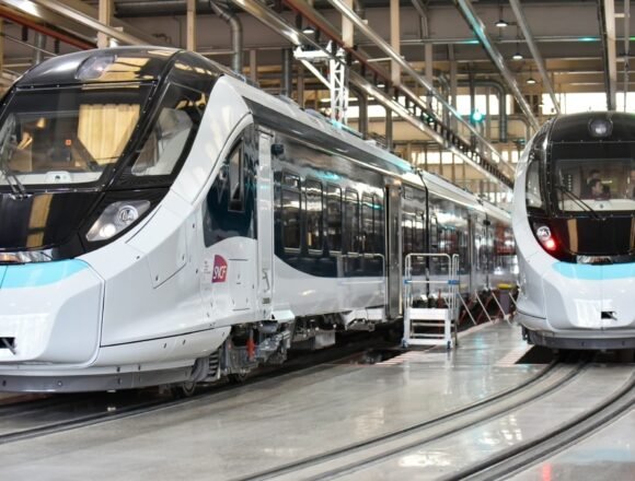 CAF presenta el inicio de la fabricación de Cercanías para Cantabria y Asturias España concede a Marruecos un préstamo de más de 750 millones de euros para la compra de trenes