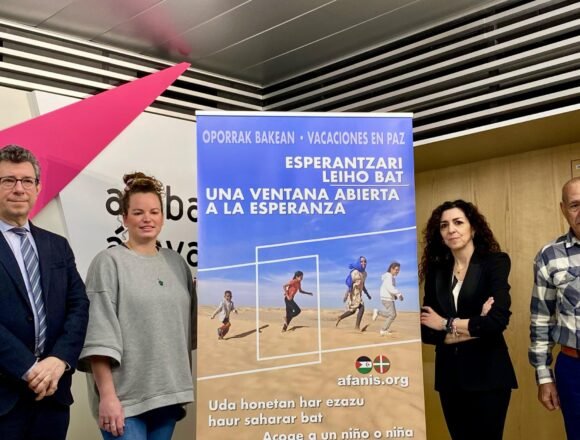 vacaciones-en-paz-afanis-sahara-vitoria Buscan familias alavesas de acogida para niños saharauis este verano – Gasteiz Hoy