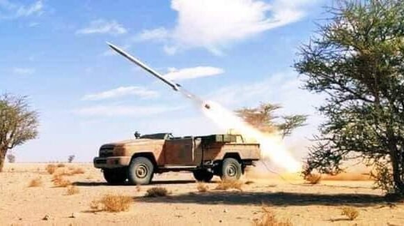1000423484-1 GUERRA DEL SAHARA | Unidades del ejército saharaui atacan posiciones enemigas en el sector de Mahbes | Sahara Press Service (SPS)