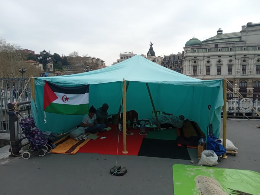 EL AYUNTAMIENTO DE BILBAO ANIMA A PARTICIPAR A LAS FAMILIAS EN EL PROGRAMA “VACACIONES EN PAZ” PARA ACOGER A MENORES REFUGIADOS SAHARAUIS