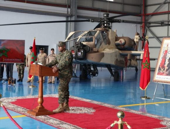 EEUU entrega a Marruecos los primeros helicópteros de combate Apache en plena carrera armamentística con Argelia