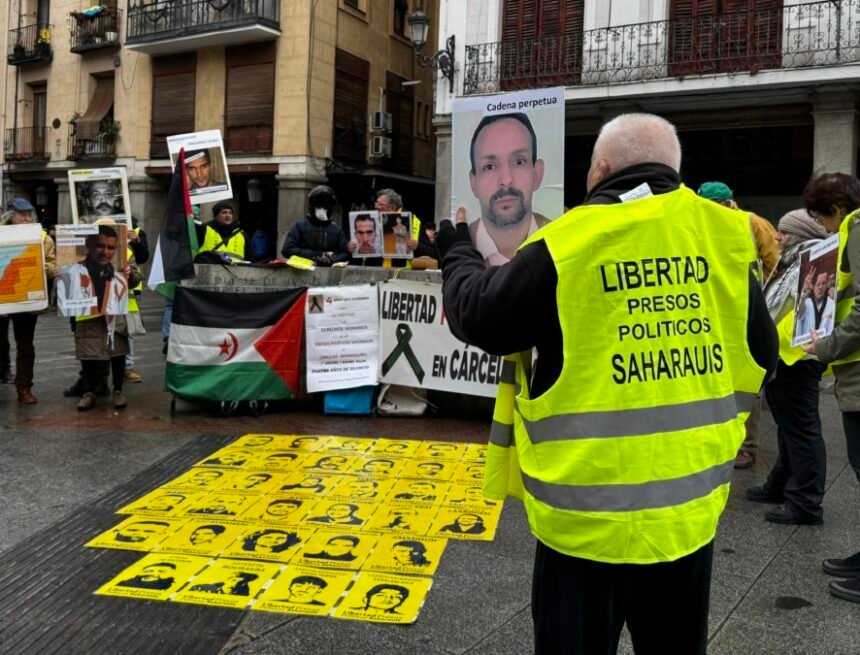 Cuatro años sonrojando a Albares por el Sáhara: “España se somete a Marruecos”