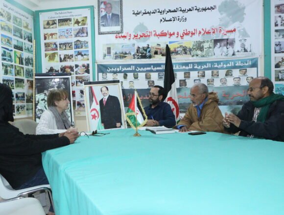 img_0241 El Titular de de Información celebra encuentro con la Presidenta de la Asociación de promoción de la Enseñanza del Francés | Sahara Press Service (SPS)